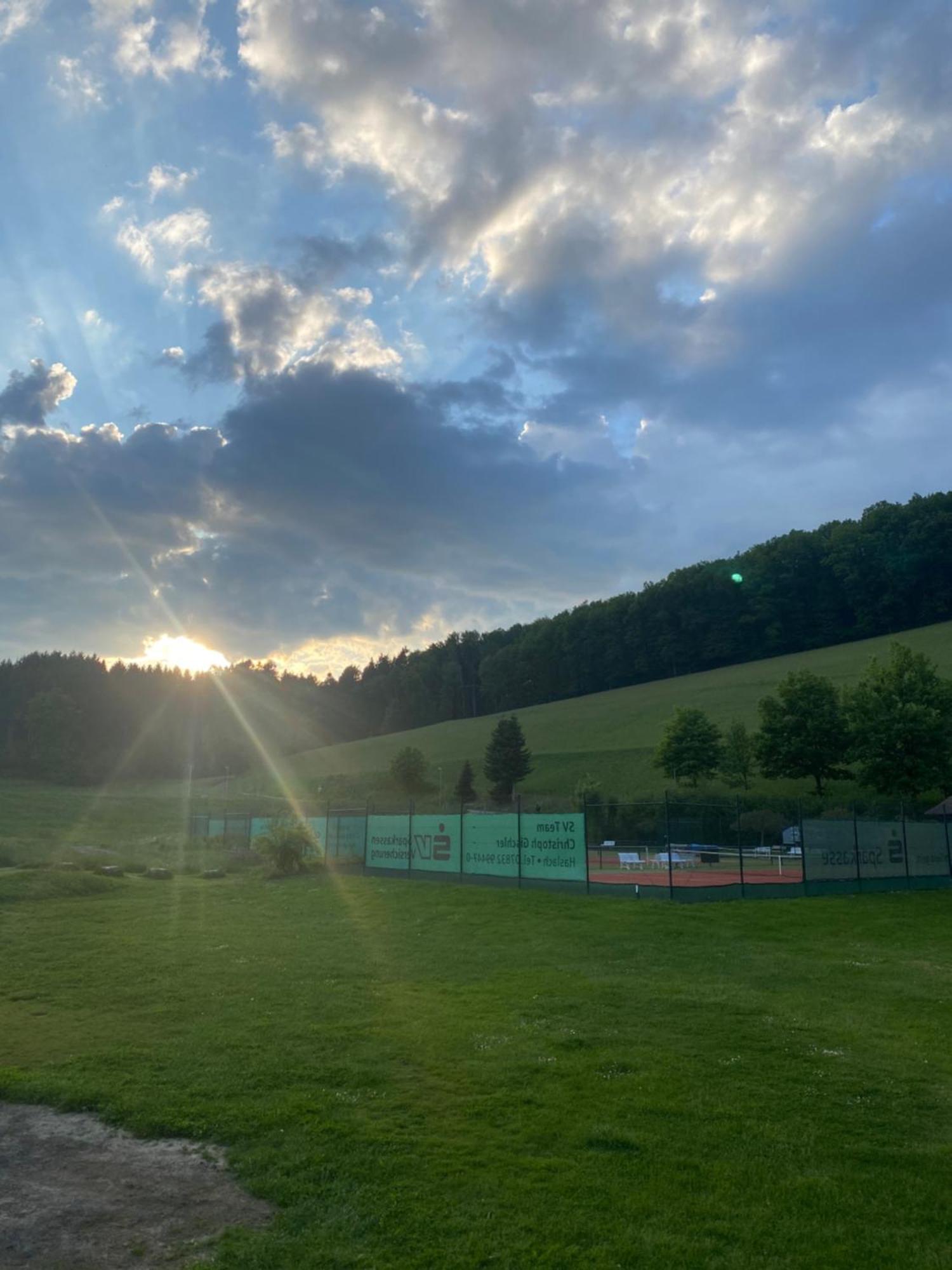 S-Chalet Camping Mit Comfort Im Schwarzwald Steinach  Esterno foto